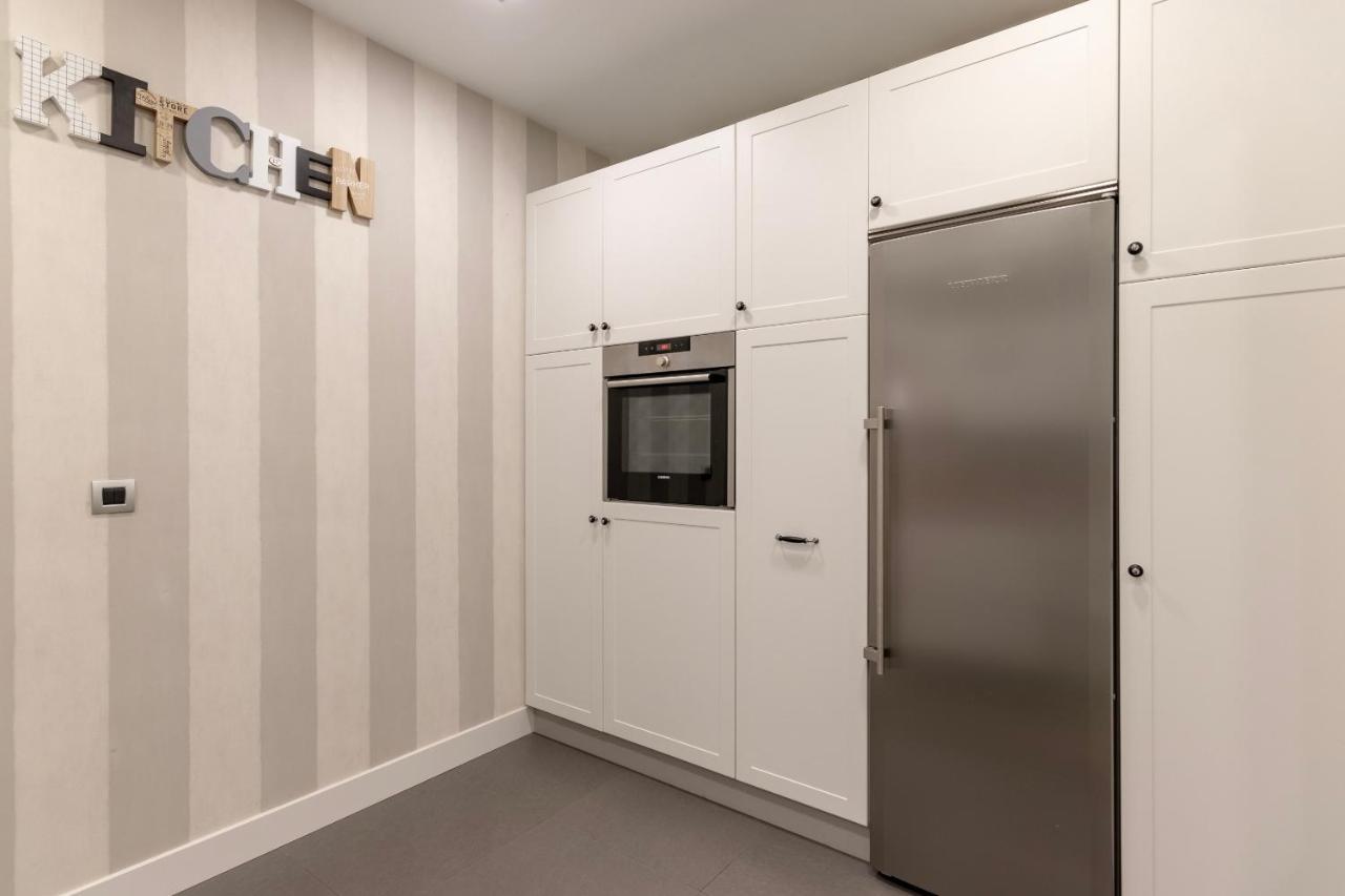 Gran Apartamento Con Estilo En El Centro De Bilbao Eksteriør bilde