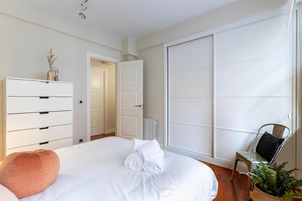 Gran Apartamento Con Estilo En El Centro De Bilbao Eksteriør bilde